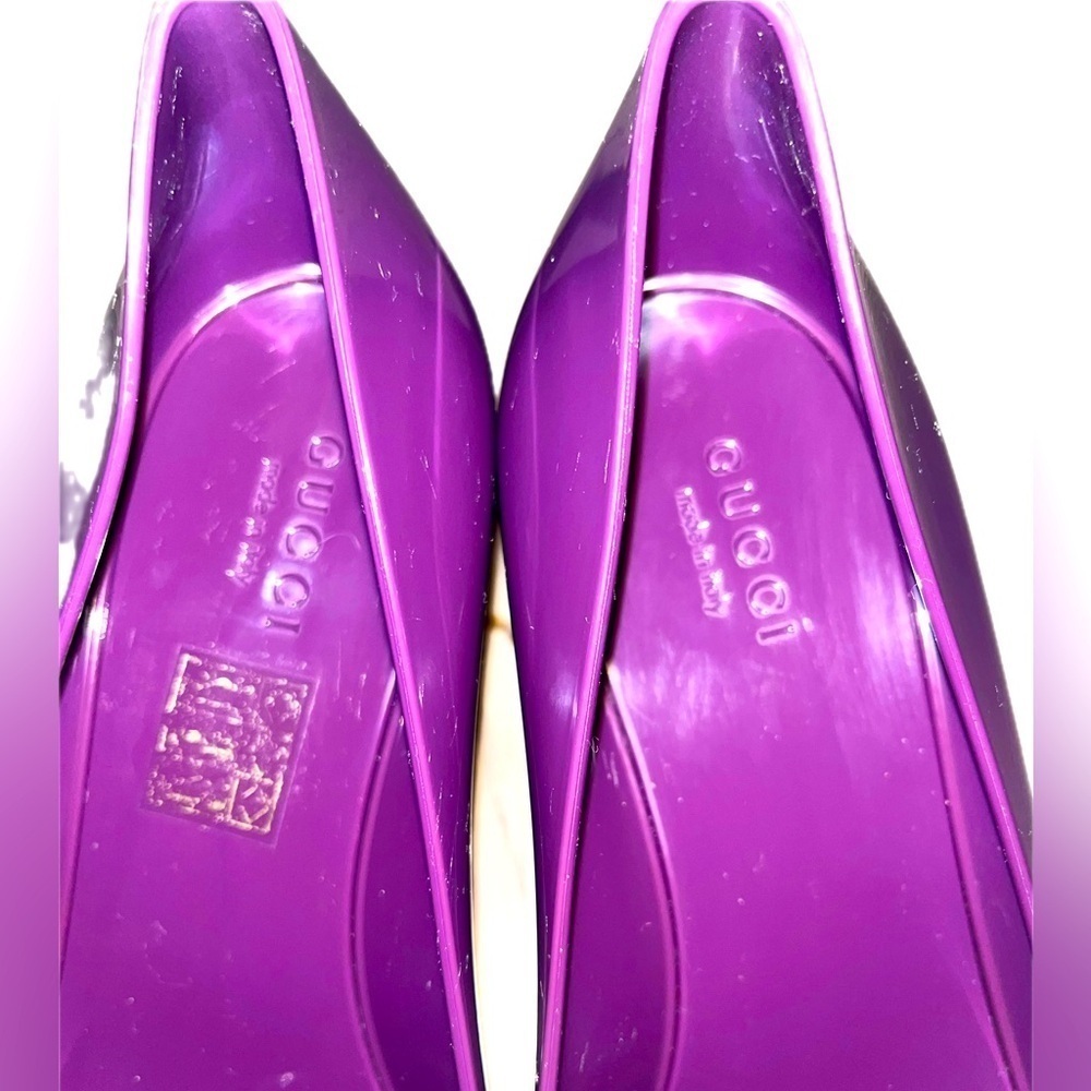 ๐ฎ NWOT Gucci Vintage Purple Rubber Marola Jelly Wedge Pumps Sz 37 - Picture 9 of 10
